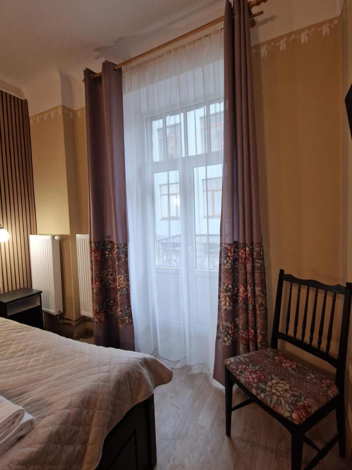 Rigas 20/1 Apartaments Cesis Bagian luar foto