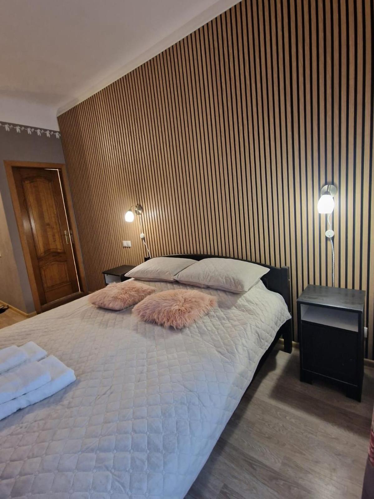 Rigas 20/1 Apartaments Cesis Bagian luar foto