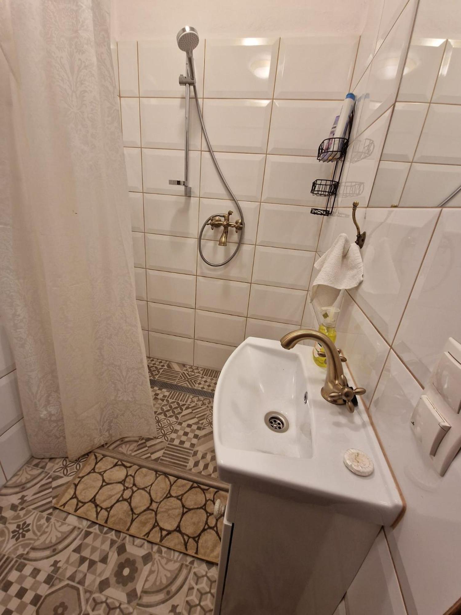 Rigas 20/1 Apartaments Cesis Bagian luar foto